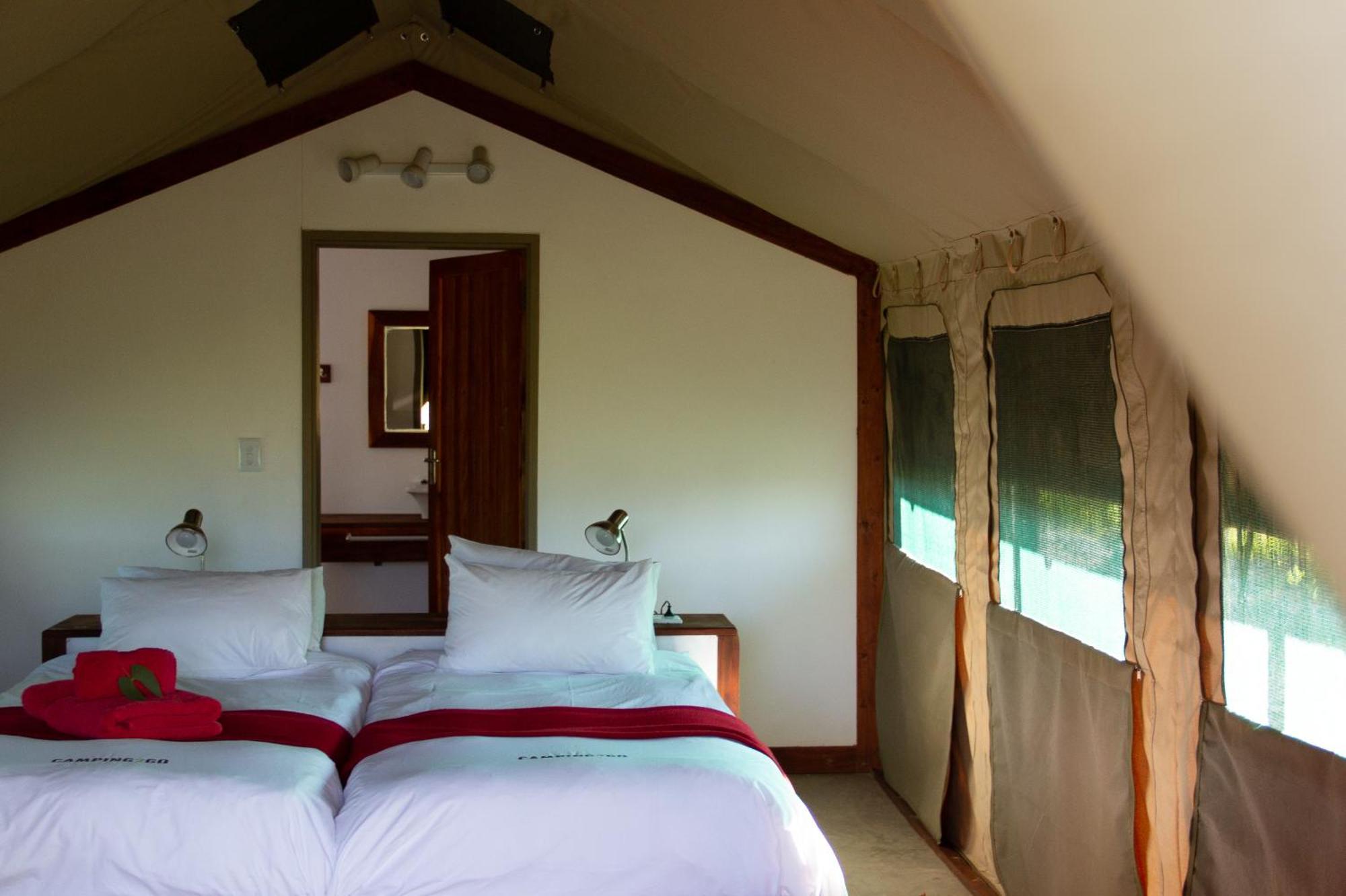 Etosha Safari Camping2Go أوكاوكويجو الغرفة الصورة